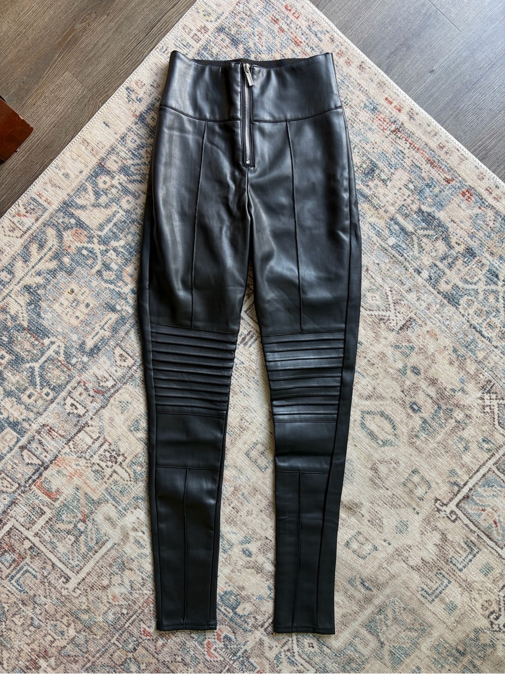 Manière De Voir Black Faux Leather Skinny Pants with Silver Zipper